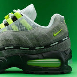 UNDEFEATED x Nike Air Max 95「Neon」 IB4523-004