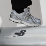 NEW BALANCE 1906 SILVER METALLIC - HADNUS