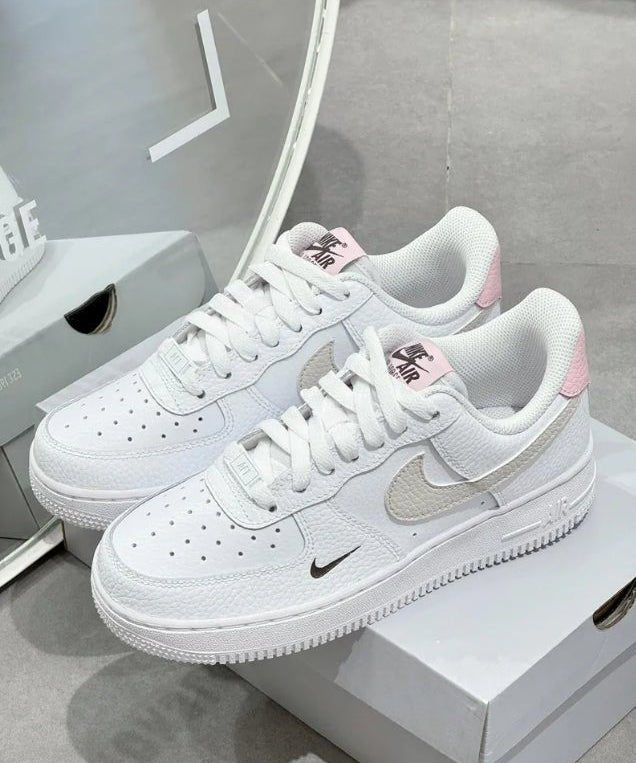 Nike Air Force 1 Low WMNS Tumbled Pink 櫻花粉 - HADNUS