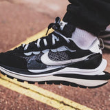 Nike x Sacai Vaporwaffle Black - HADNUS